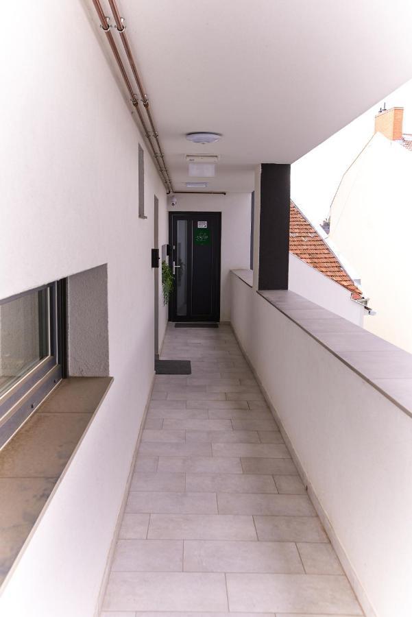 Starlight Silver Szeged - Exclusive Exterior photo